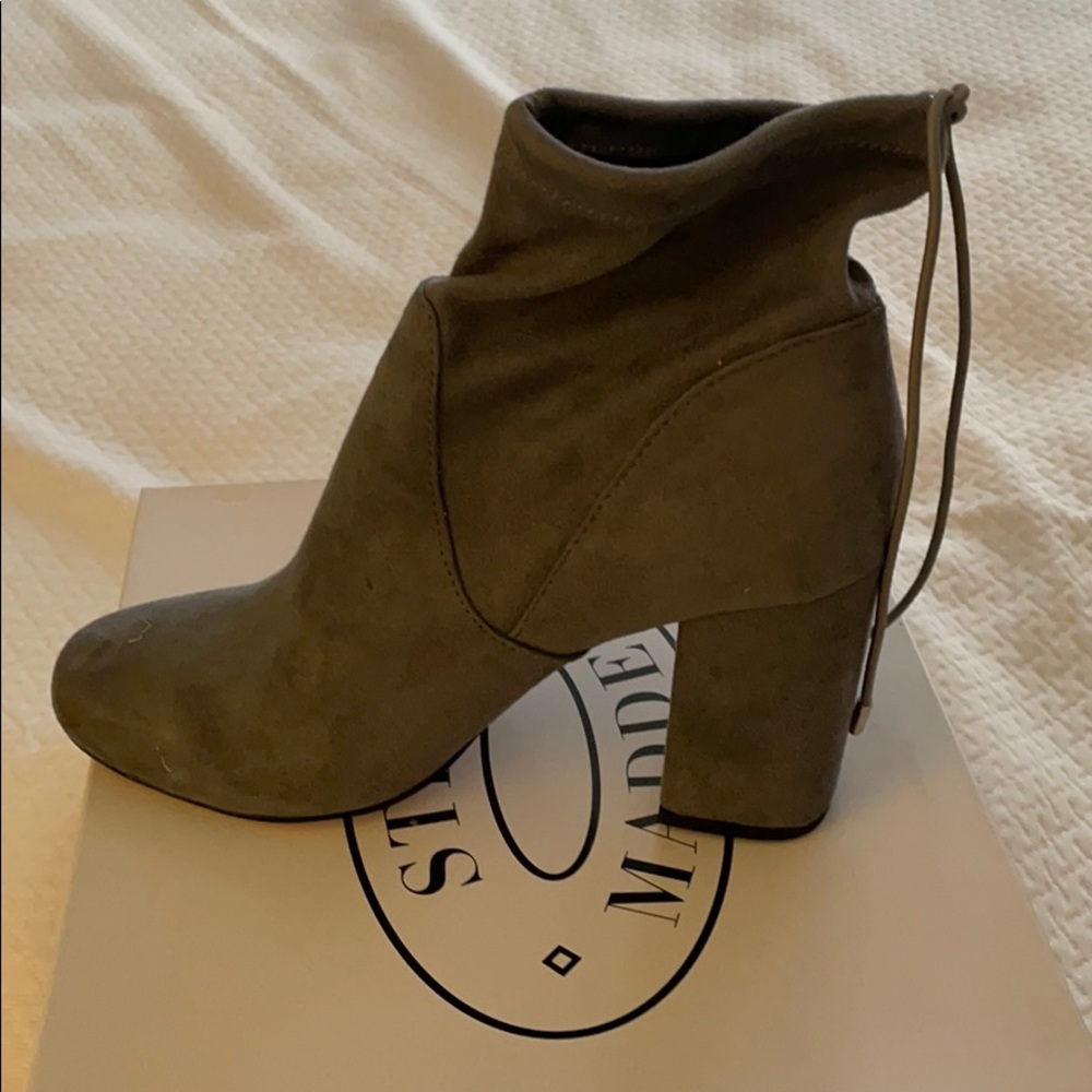 Brand NIB Grey Steve Madden Bootie